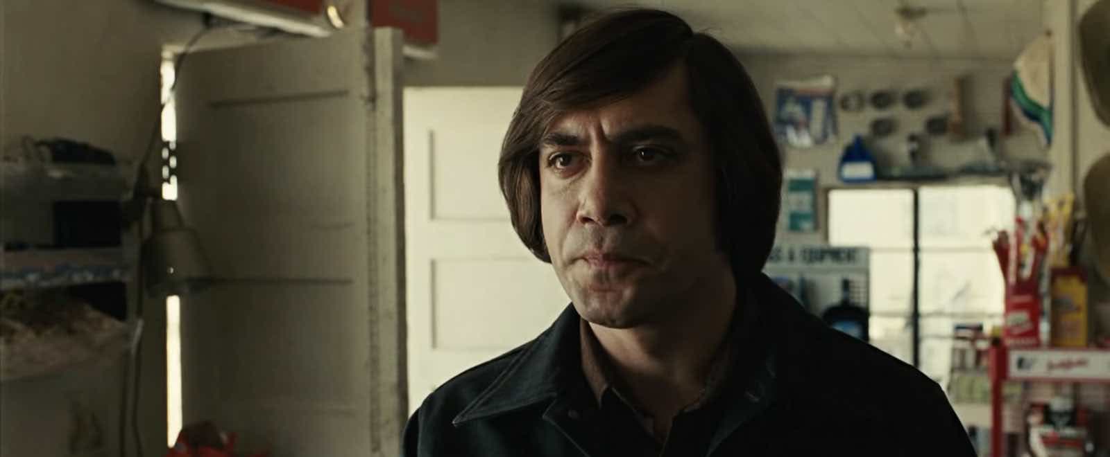 (MCU) Medium Close Up Example • No Country for Old Men