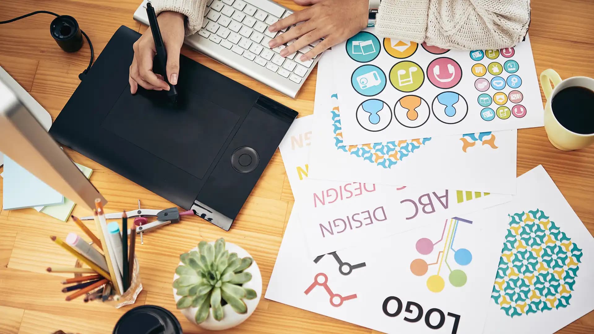 Integrated Marketing Communications Strategy: Building Consistency in a Fragmented World