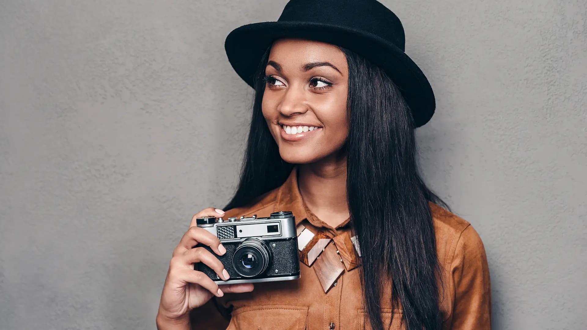 Virtual Influencer Marketing: Real-World Strategy, Technology, and Brand Impact